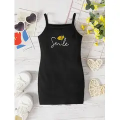 KIRAMA CLOTHING STORE - Vestido negro ajustado con tirantes y estampado “Smile” para chicas
