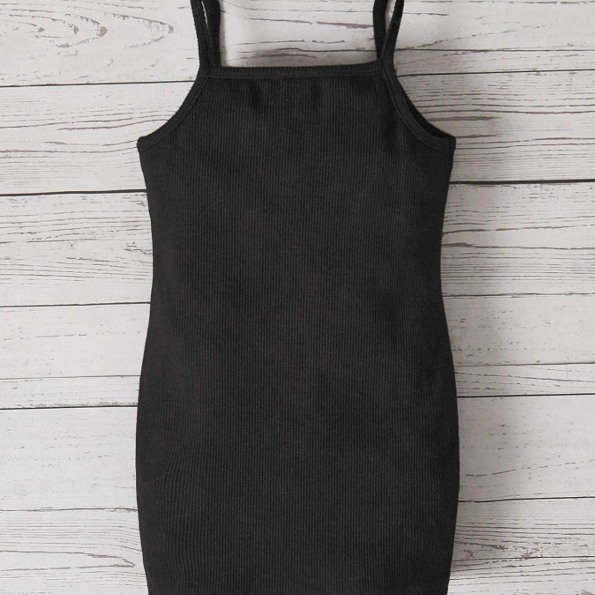 KIRAMA CLOTHING STORE - Vestido negro ajustado con tirantes y estampado “Smile” para chicas