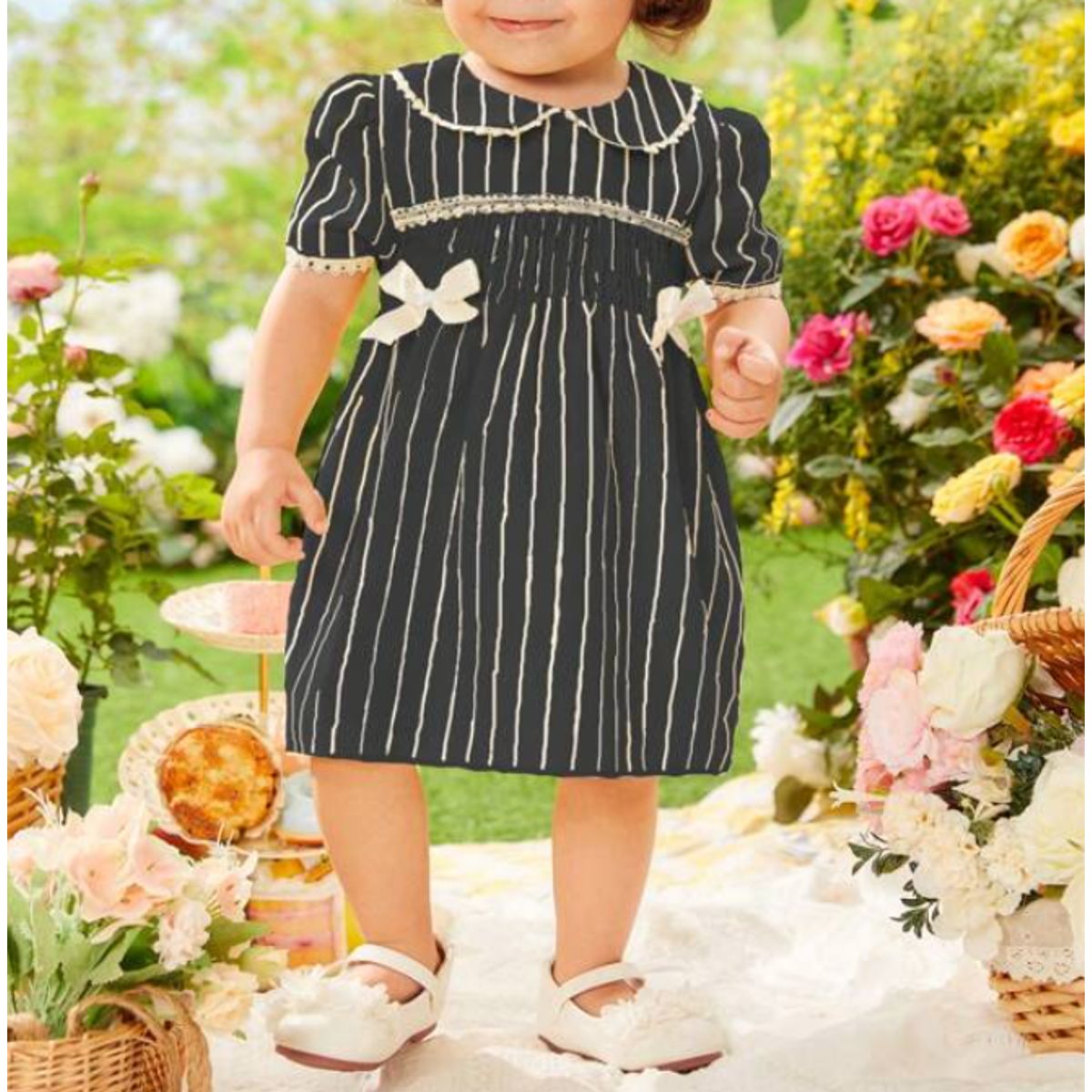 KIRAMA CLOTHING STORE - Vestido smock a rayas con cuello Peter Pan y lazos para chicas