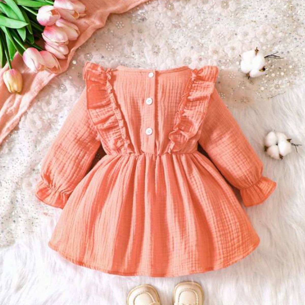 KIRAMA CLOTHING STORE - Vestido coral A línea con volantes y mangas campana para chicas