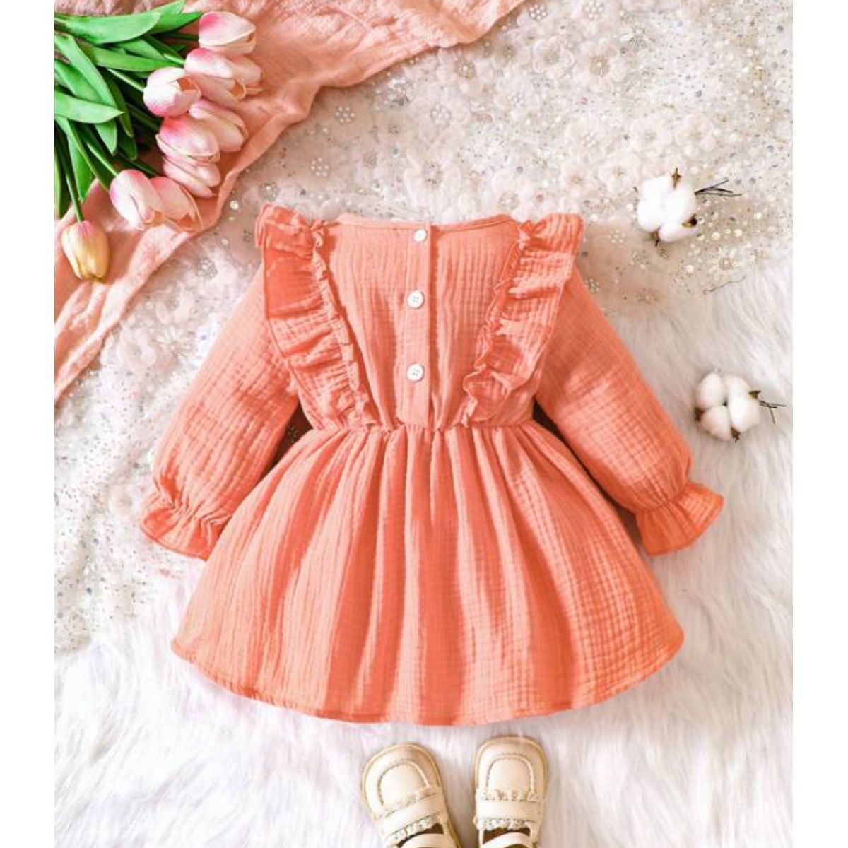 KIRAMA CLOTHING STORE - Vestido coral A línea con volantes y mangas campana para chicas