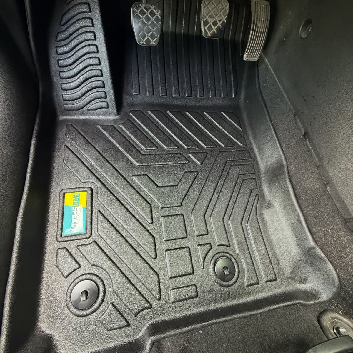 GENERICO - PISOS CALCE PERFECTO PROSPEEDY CHERY ARRIZO 5 3PIEZAS