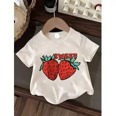 KIRAMA CLOTHING STORE - Polera blanca “SWEET” con estampado de frutillas para chicas