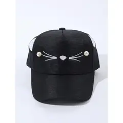 KIRAMA CLOTHING STORE - Jockey negro con diseño de gato bordado y orejas blancas