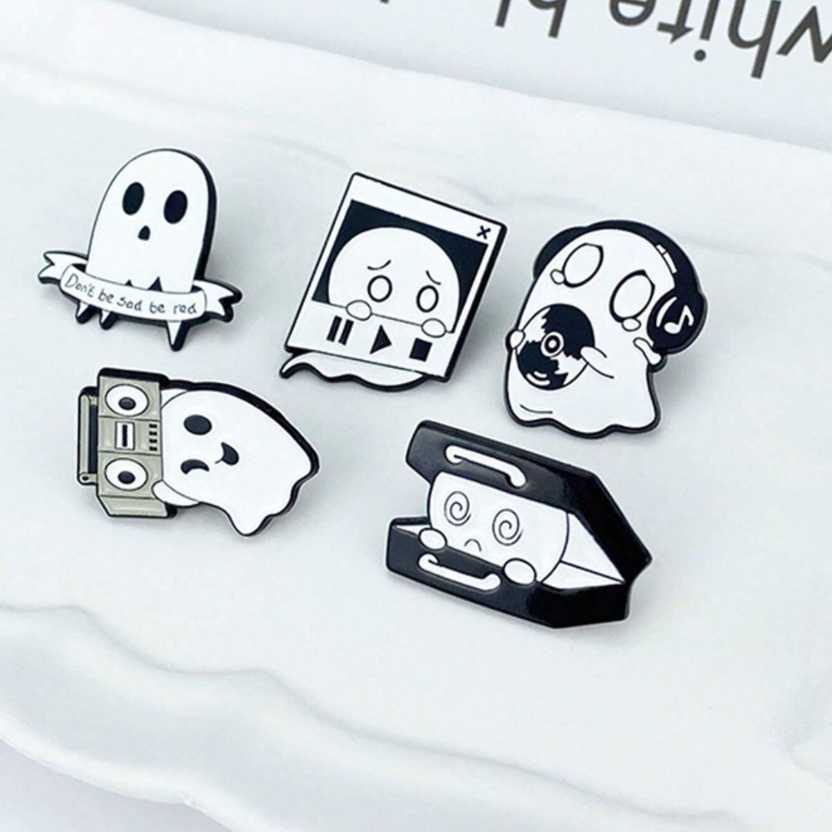 KIRAMA CLOTHING STORE - Pines metálicos de fantasmas estilo retro y musical venta individual