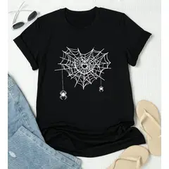 KIRAMA CLOTHING STORE - Polera negra con estampado gráfico de telaraña y arañas