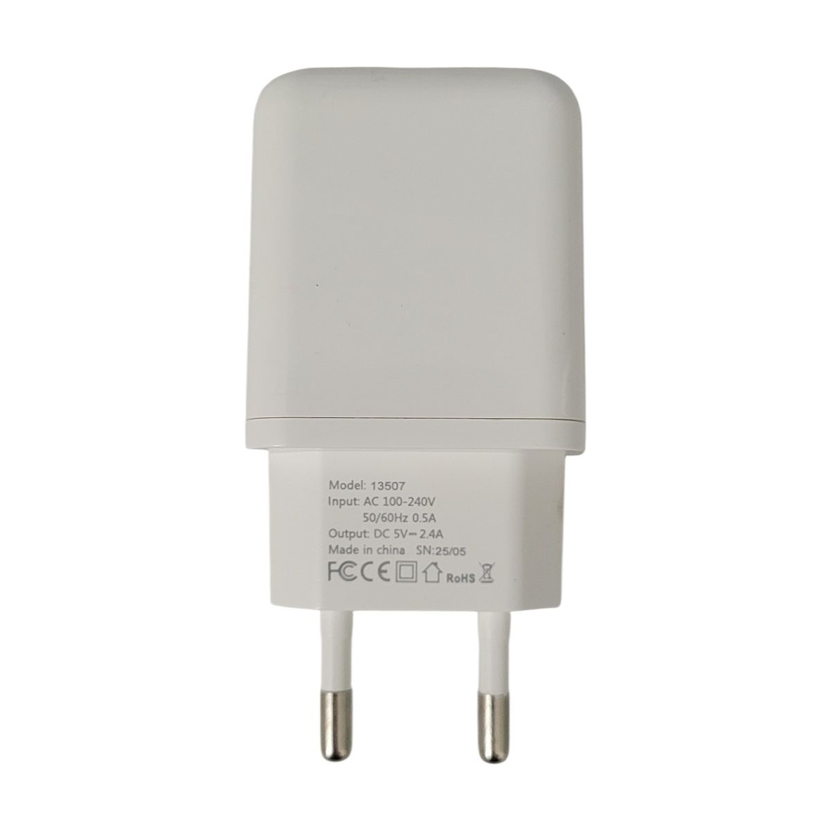 IRM - Cargador Adaptador Portátil USB Tipo C Enchufe Chile 5V 2A