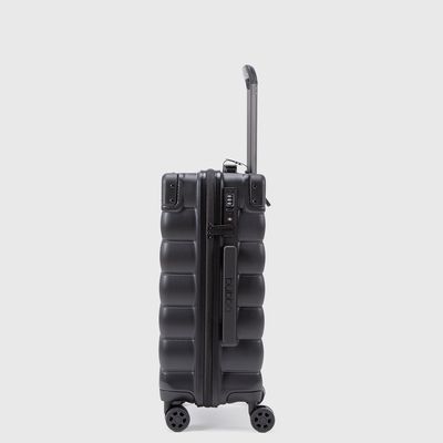 Imagen 2 del producto Maleta Travel Black S Essentials