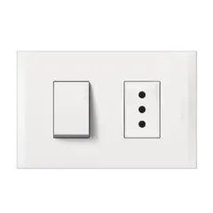 BTICINO - Interruptor 9-12 10Ax+Enchufe 2P+T 10A 250V Blanco Nobile