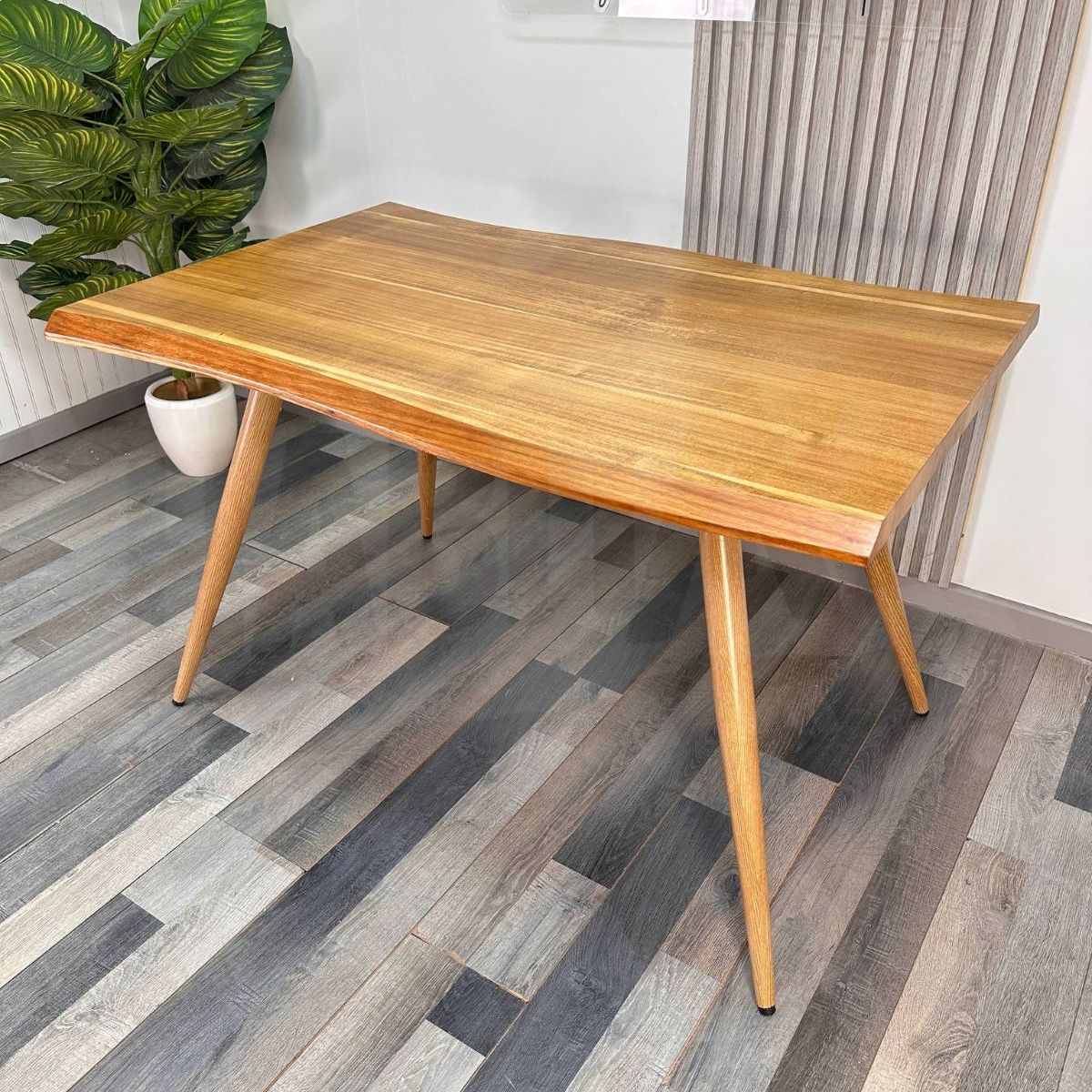 HABITA2 CHILE - Mesa Rectangular Rustic 140x80 cm