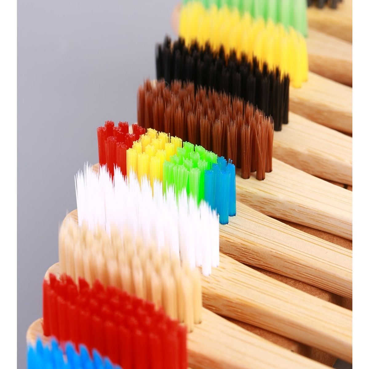 KINDA NICE - 10 Cepillos De Dientes Bambú Ecológico Biodegradable Adulto