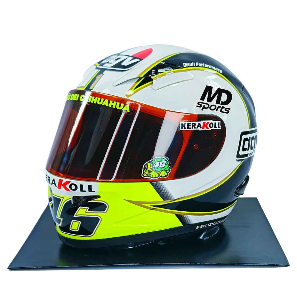 YAMAHA - Casco MotoGP Valentino Rossi Yamaha 2006 Minichamps 1:2