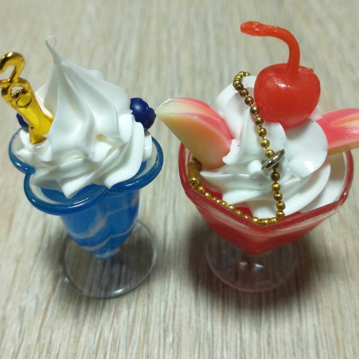 GENERICO - Set 2 miniaturas de plastico 5cm de helado