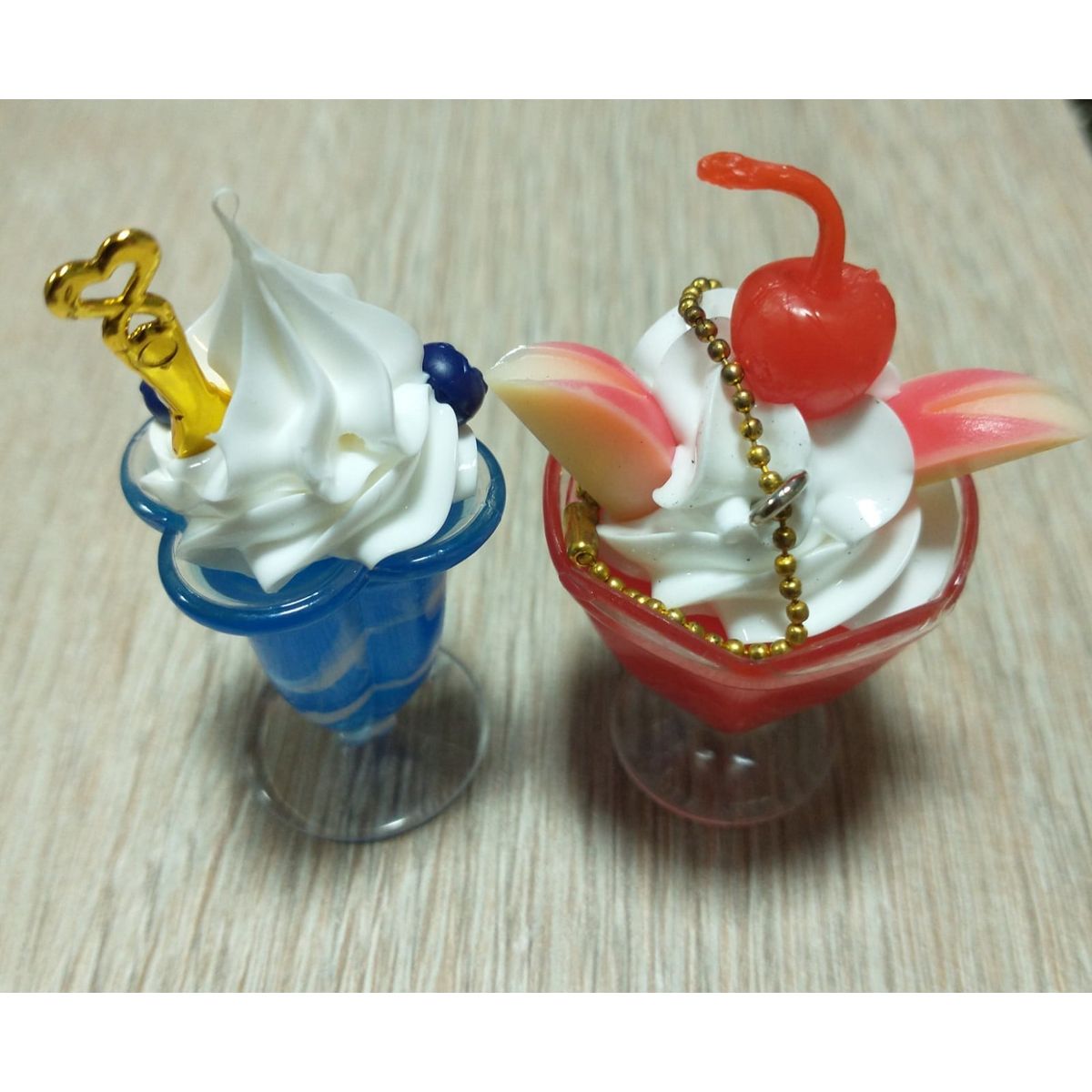 GENERICO - Set 2 miniaturas de plastico 5cm de helado