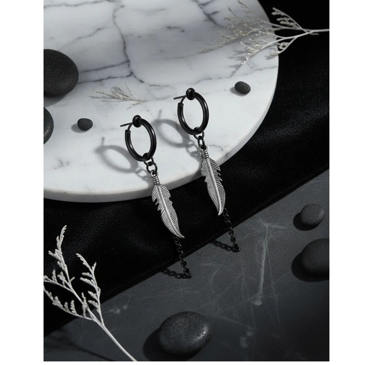 GENERICO - Aros Punk Plumas Black Space A Presion Hombre Mujer