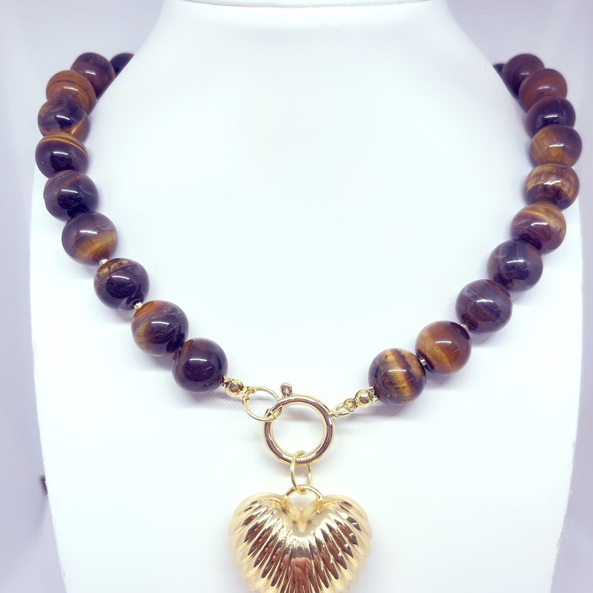 JOYAS GAB - COLLAR PIEDRA NATURAL OJO DE TIGRE ACCESORIOS BAÑO ORO AMARILLO Y COLGANTE CORAZON