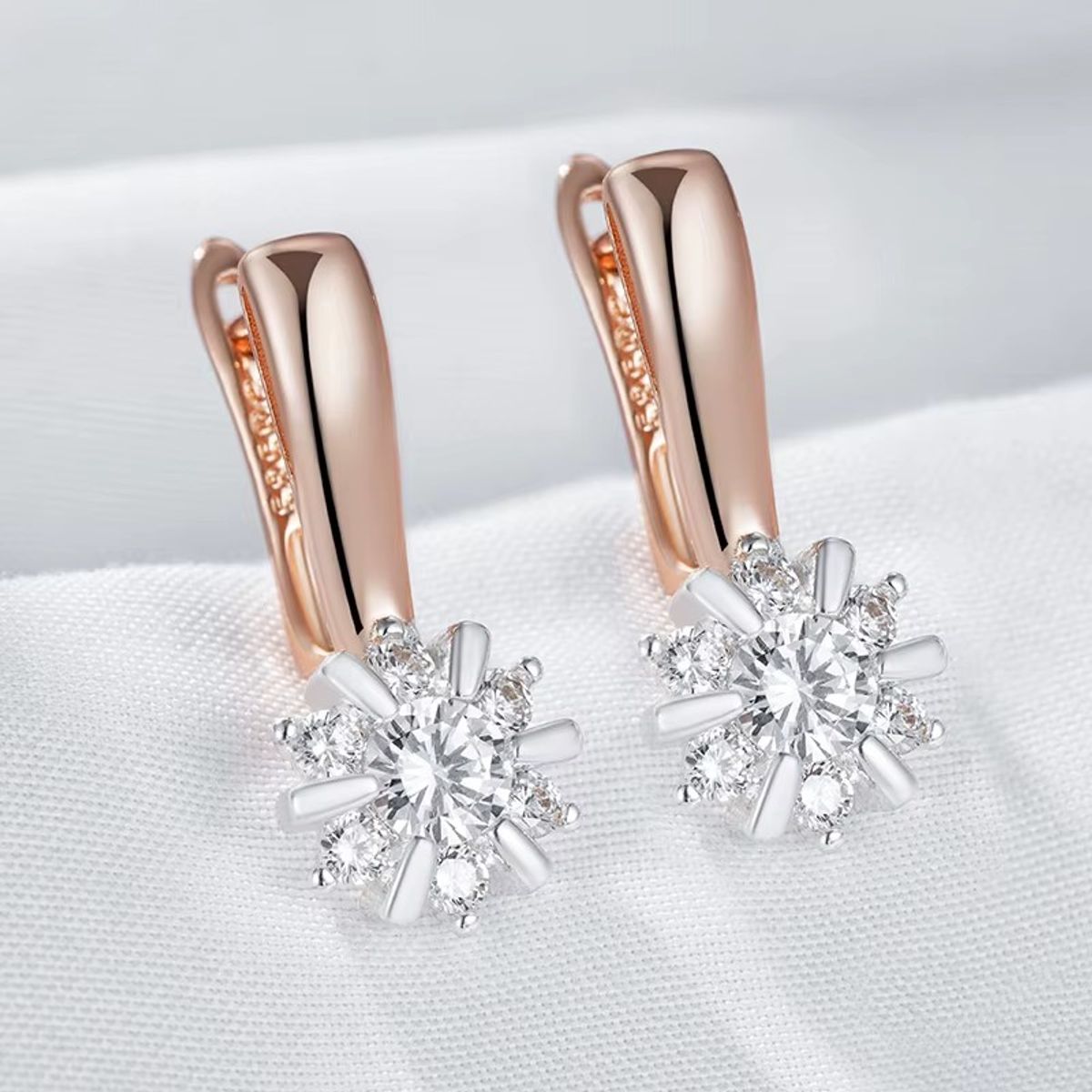 TODOJOYAS - Aros Colgantes Flor de Circones Dorado Rosa