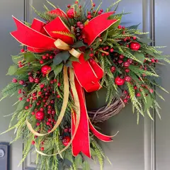 GANGLIAN - Corona Navideña 50cm Estilo Pino y Frutos Rojos Decoración de Pared para Navidad e Invierno