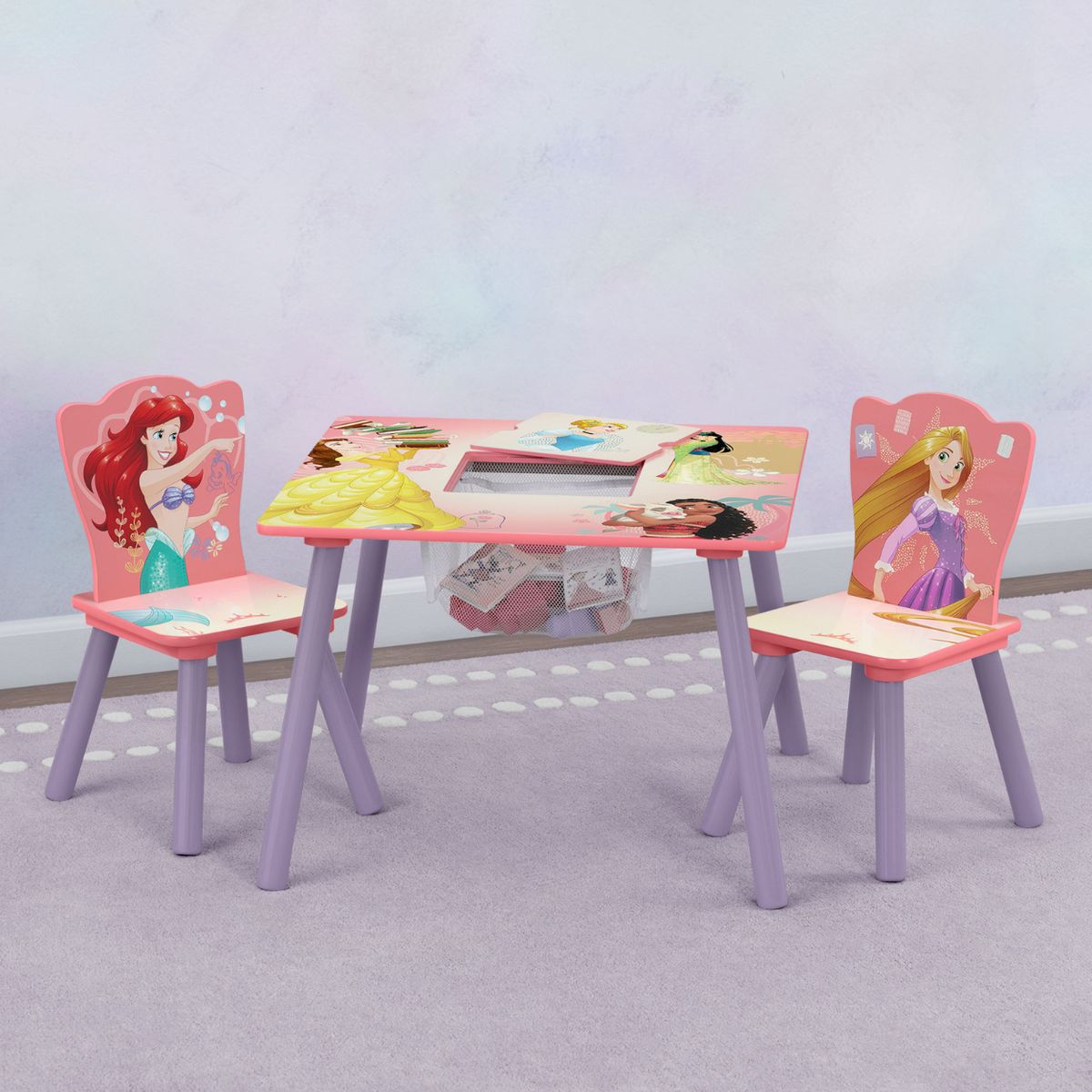 DISNEY - Juego de mesa y sillas infantil  Princesas Disney con almacenamiento y 2 sillas incluidas Delta Children