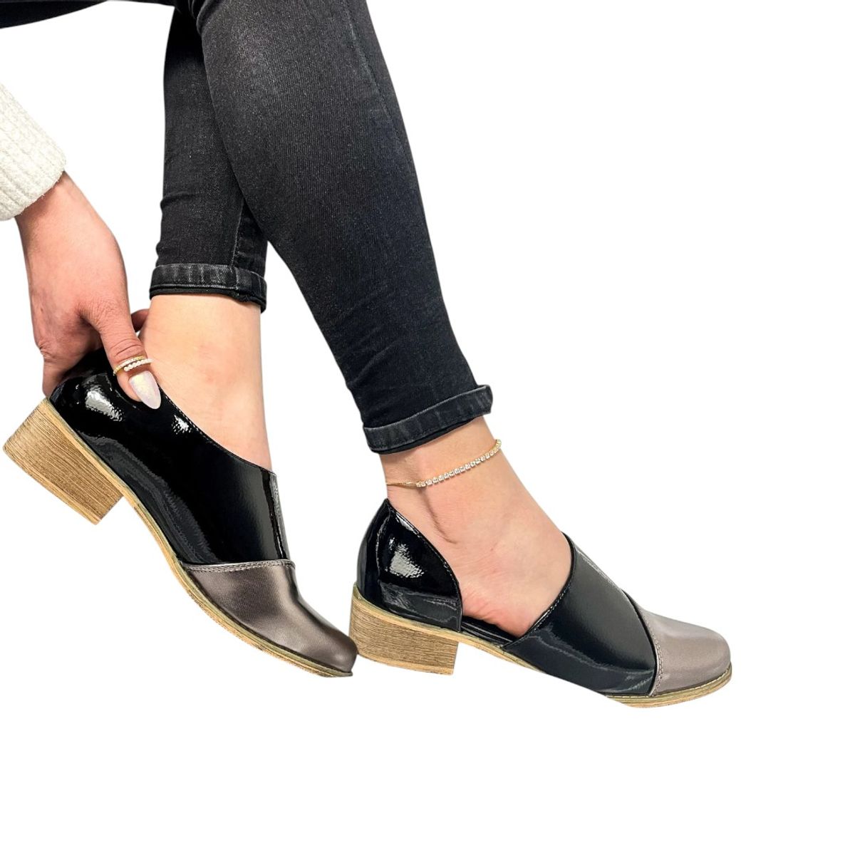 HERIEL - Zapato Negro Bajo Mujer