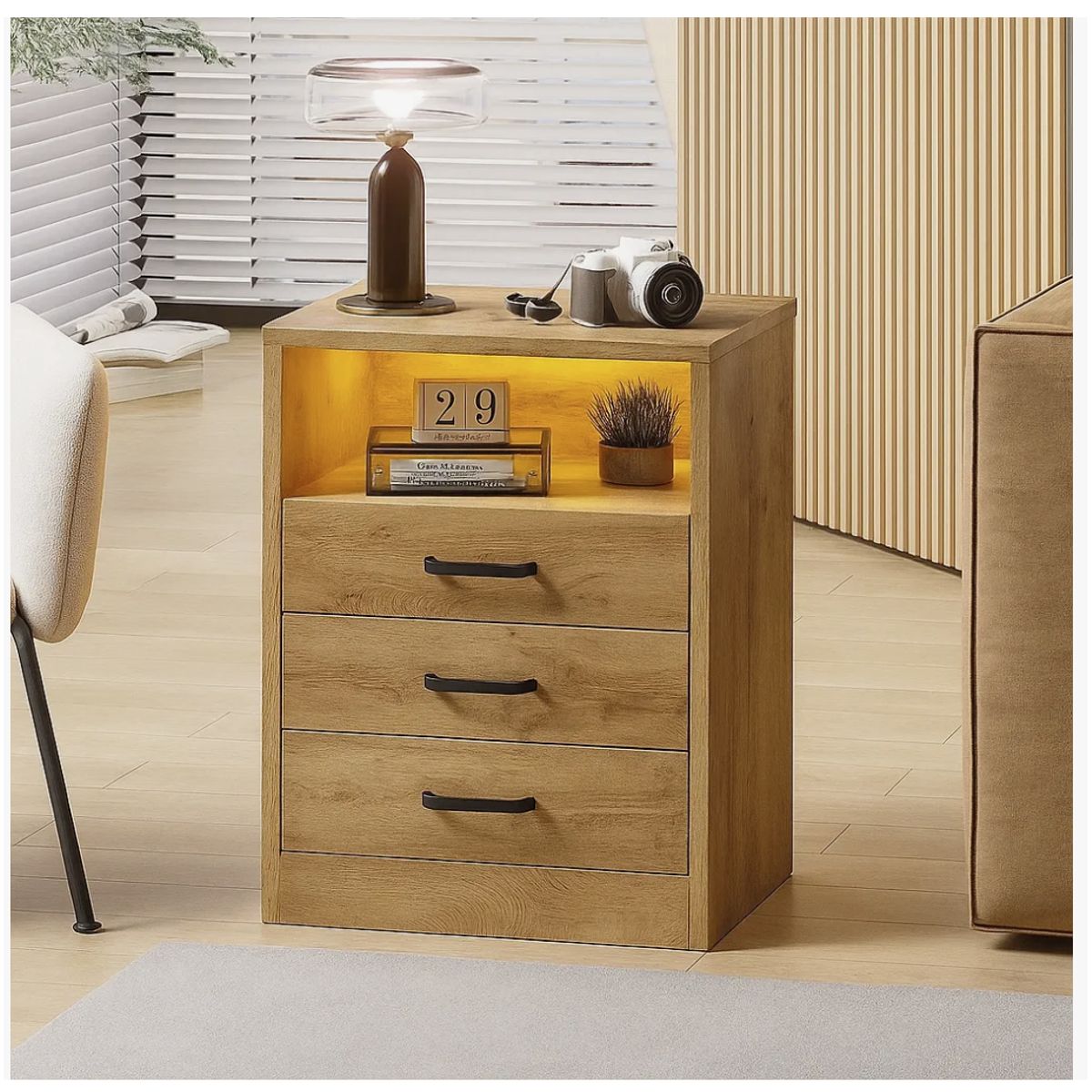 HOMER DESIGN - Velador Con Luz Variable Con Panel De Enchufes  40*35*60cm