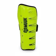 MUUK - CANILLERA DE FUTBOL PRO XXIII AMARILLO FLUOR