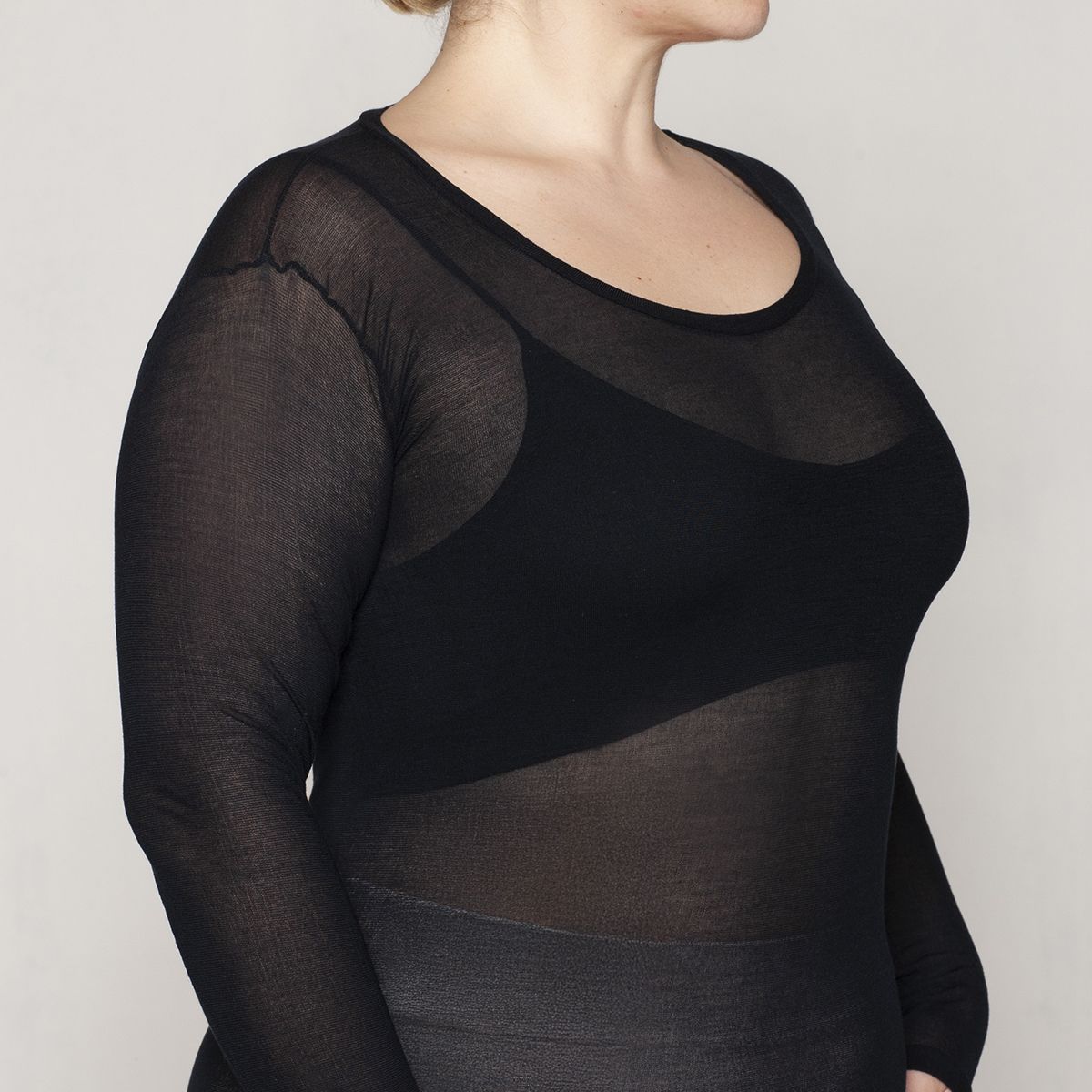 MONARCH - Polera Skin Top Escote Redondo Lasst