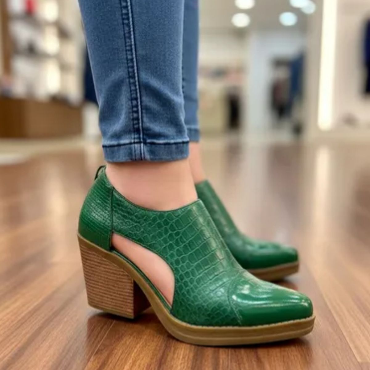 SNOOPY - Botines Camperos Color Verde  para en Dama  M534