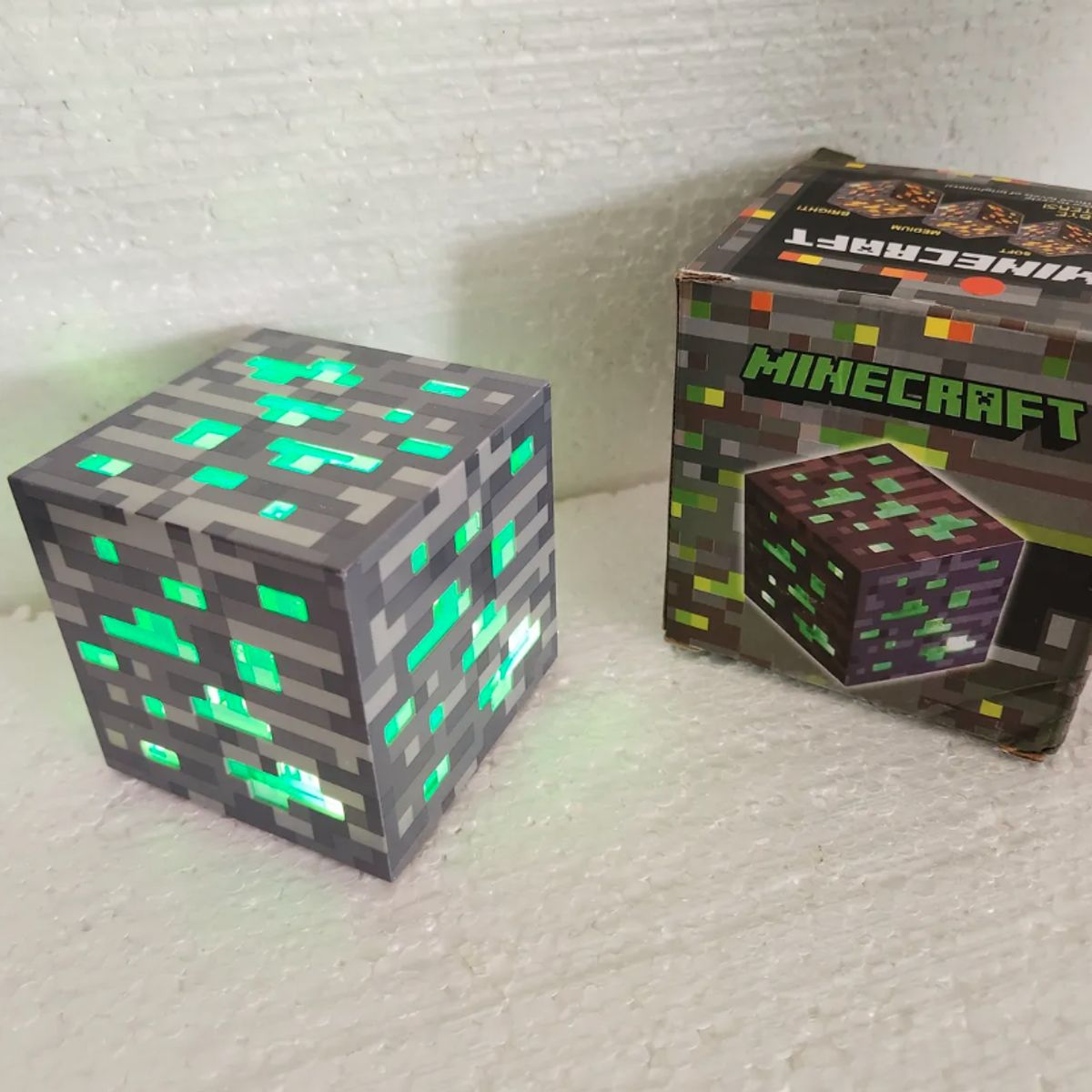 GENERICO - Cubo Lampara Verde Mineral Minecraft Recargable
