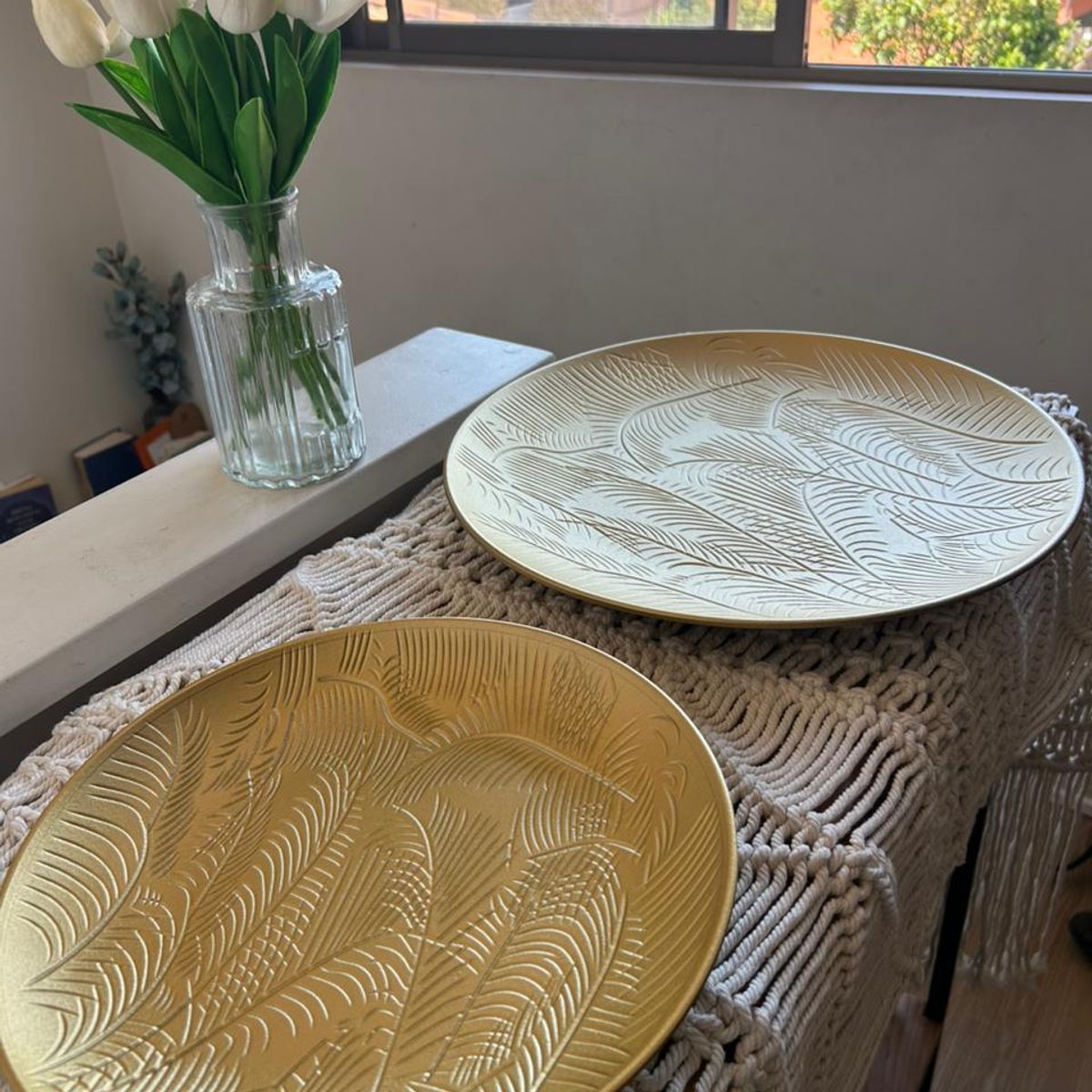 TODOHOGAR SANTIAGO DE CHILE - Set de 2 platos decorativos - Diseño Hojas