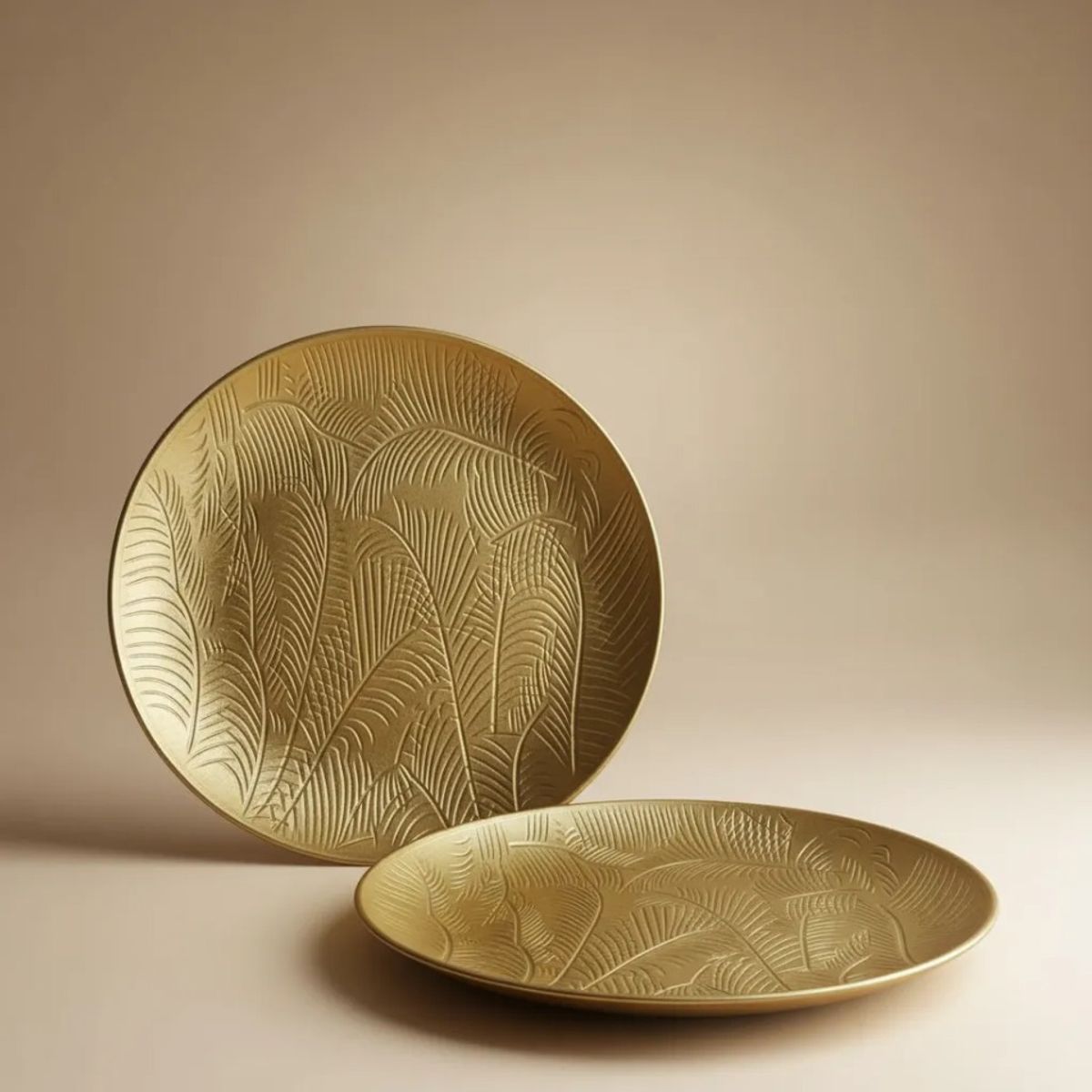TODOHOGAR SANTIAGO DE CHILE - Set de 2 platos decorativos - Diseño Hojas