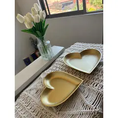 TODOHOGAR SANTIAGO DE CHILE - Set de 2 platos decorativos - Diseño Corazón