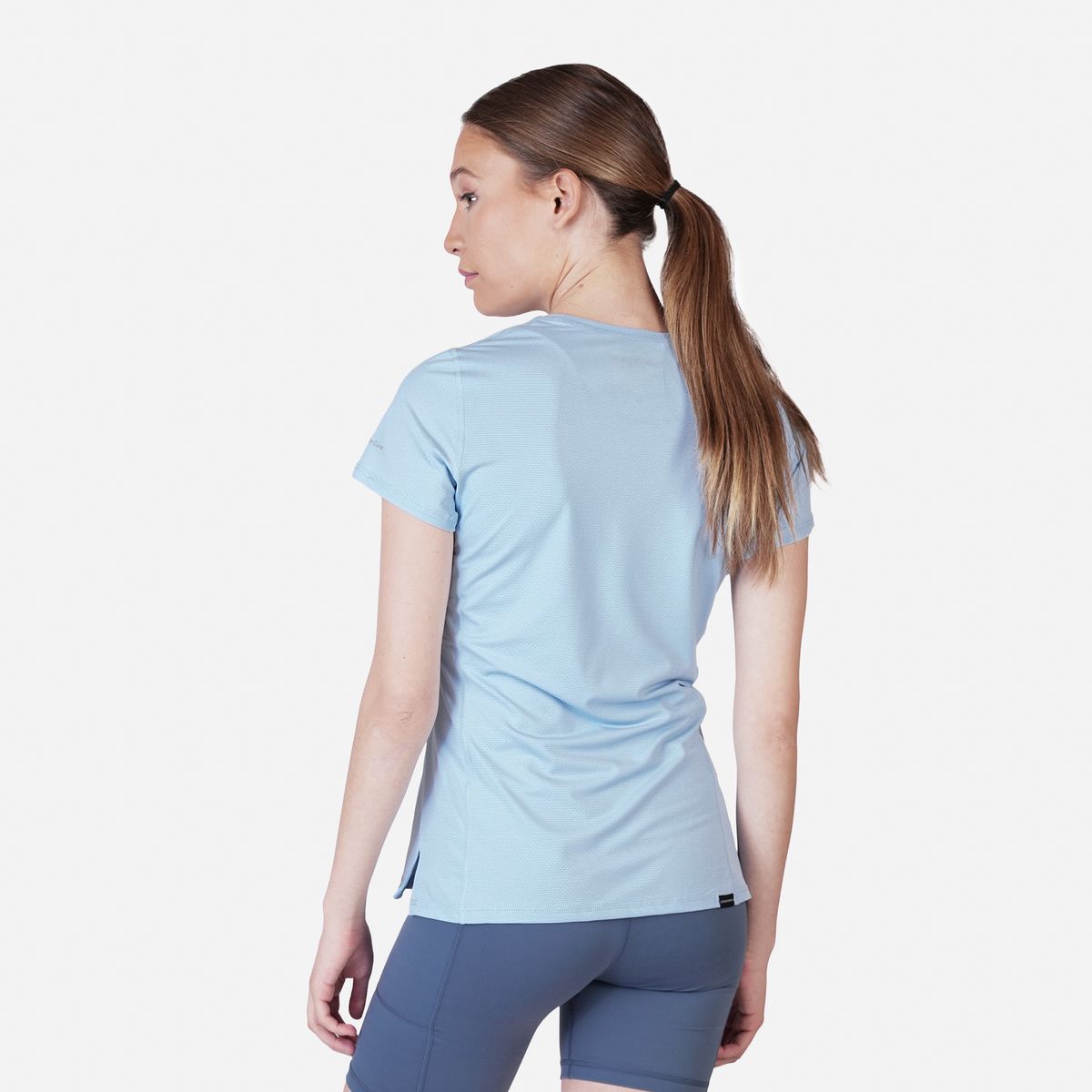 ATAKAMA OUTDOOR - Polera Deportiva Mujer Dinámica Dry Core Atakama Outdoor