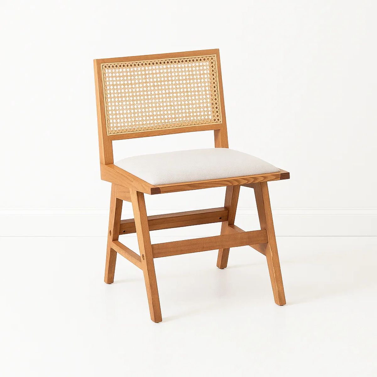 KLIK - Silla Aura de Rattan con Asiento de Tela - Natural Beige