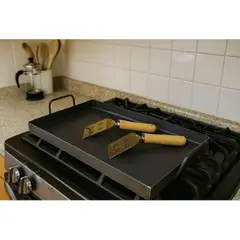 GENERICO - PLANCHA CHURRASQUERA 45X25 MAS DOS ESPATULAS