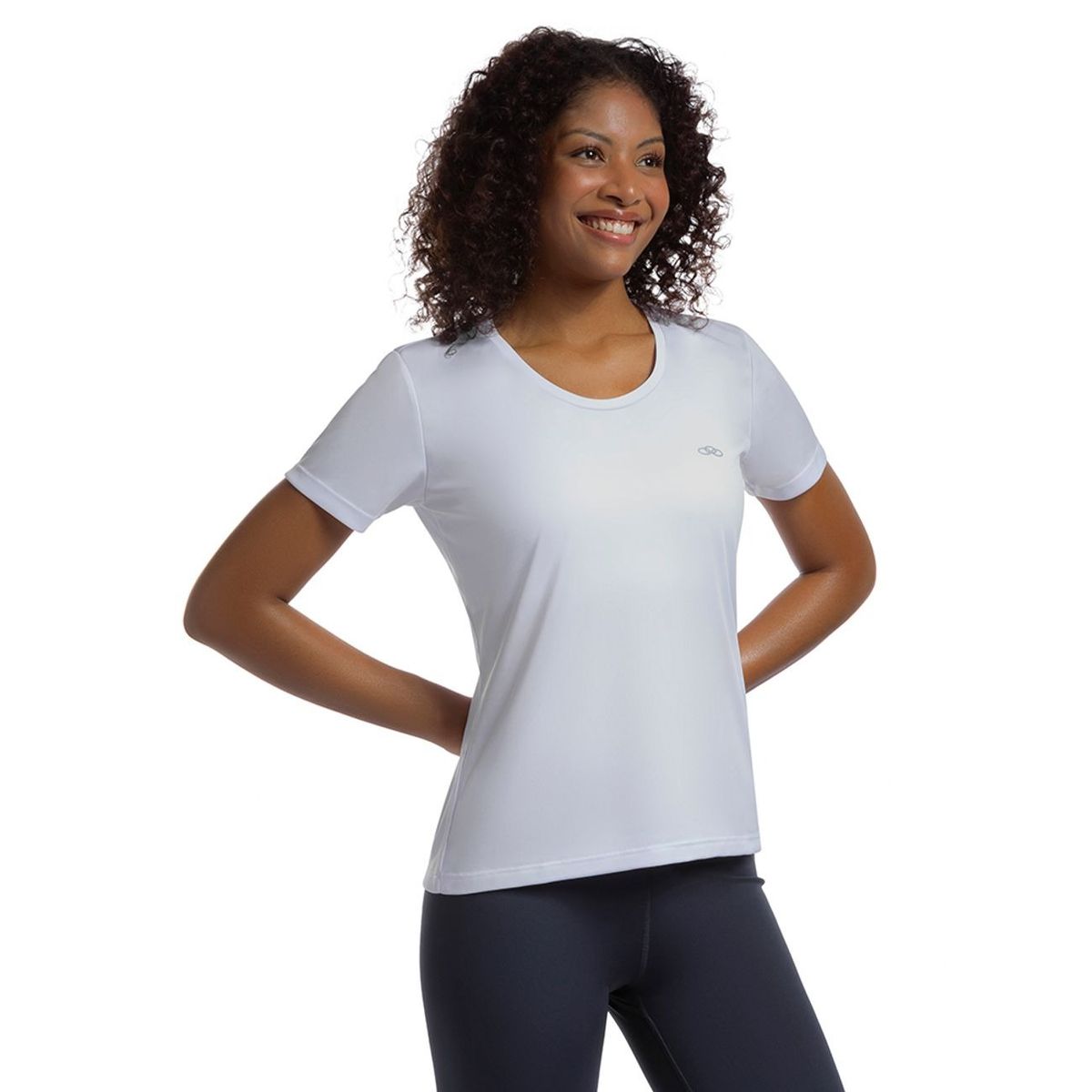 OLYMPIKUS - POLERA ESSENTIAL MANGA CORTA BLANCA MUJER