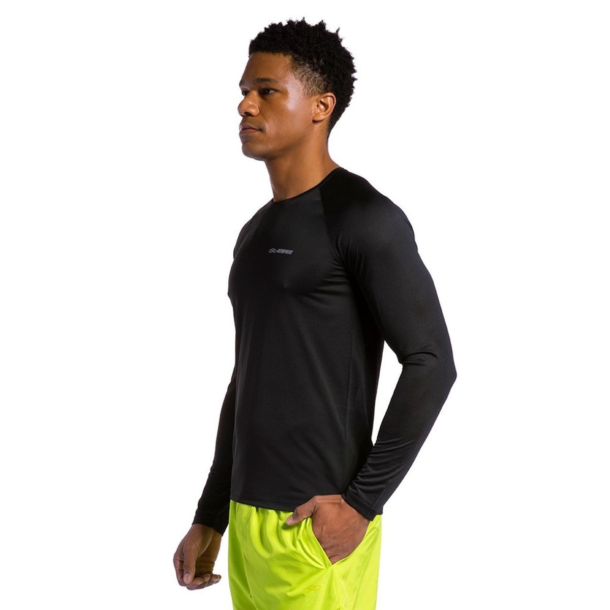 OLYMPIKUS - POLERA RUNNER MANGA LARGA NEGRA HOMBRE