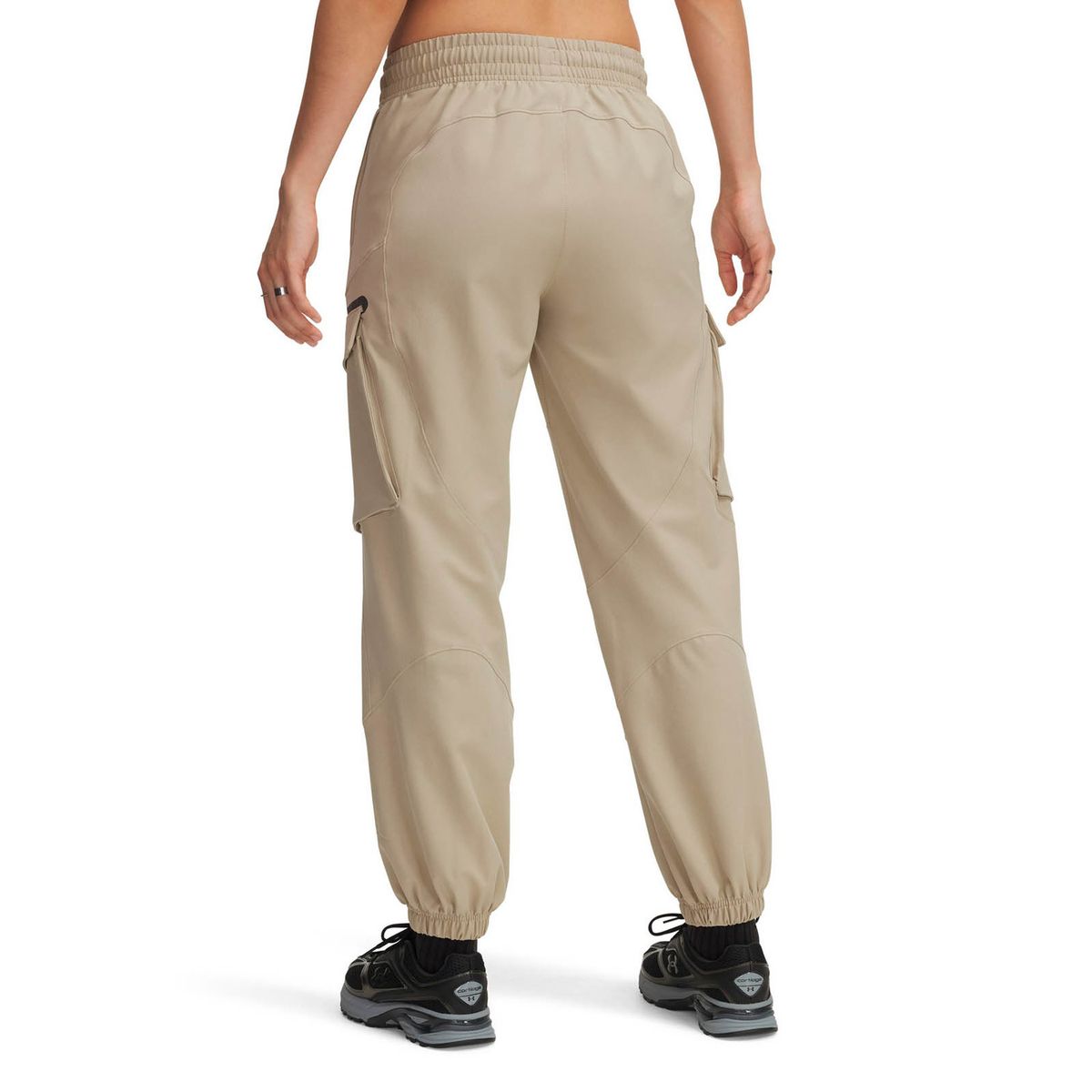 UNDER ARMOUR - Pantalón Lifestyle para mujer Unstoppable Cargo cafe UNDER ARMOUR