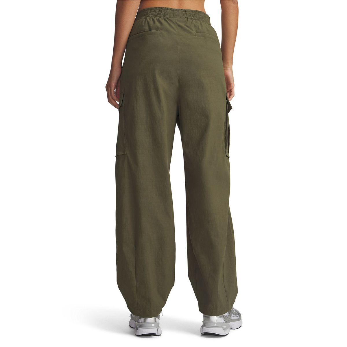 UNDER ARMOUR - Pantalón Lifestyle mujer Unstoppable Woven verde UNDER ARMOUR