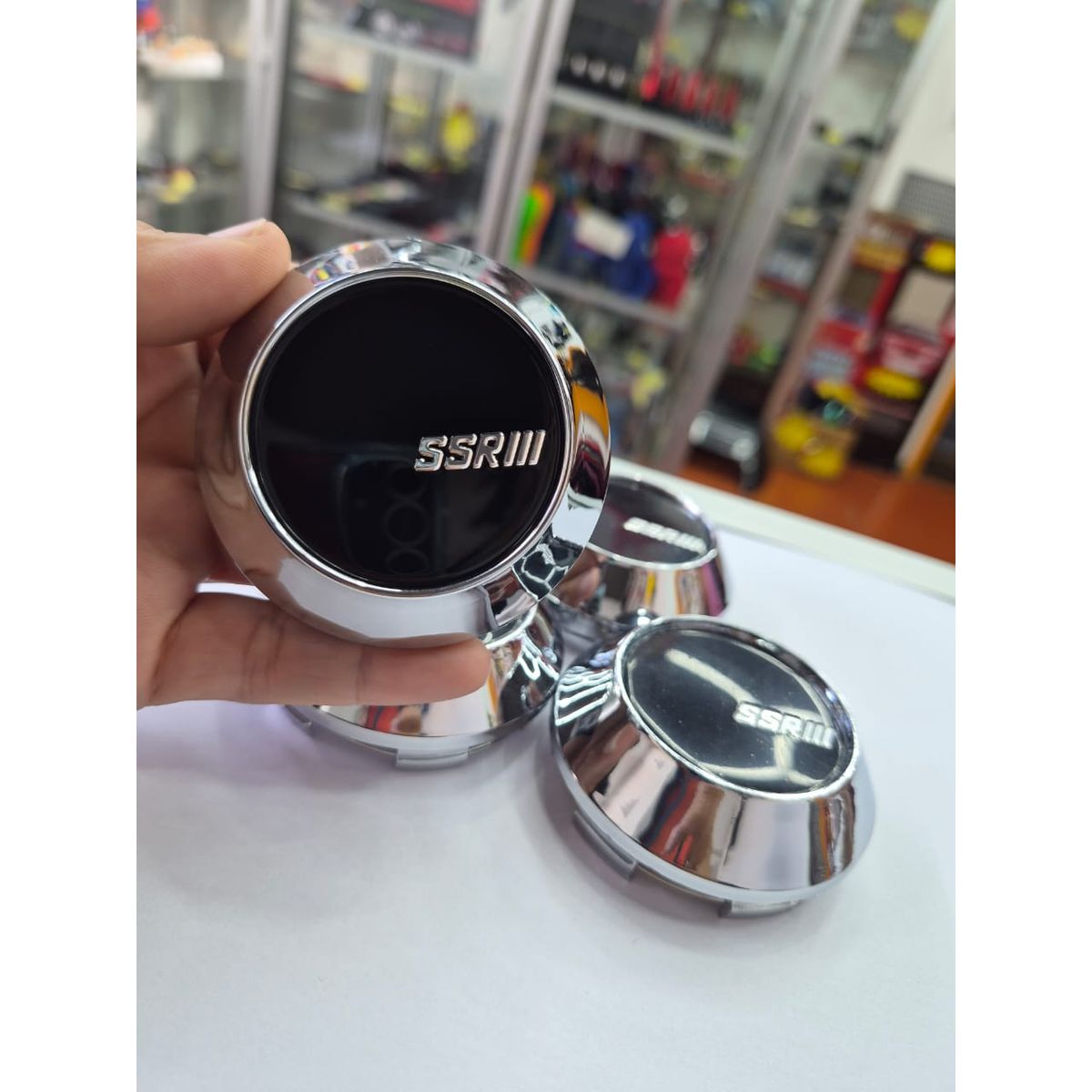 GENERICO - X4 Tapa centro de llantas de auto tunning conica ssr negra logo plata 62MMX68MM