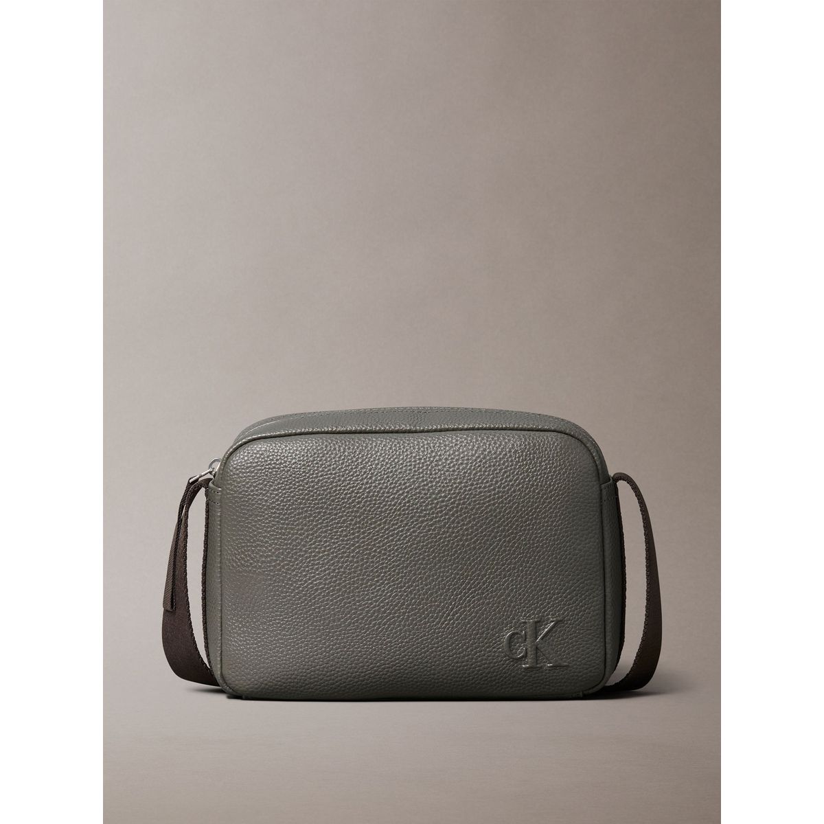 CALVIN KLEIN - Bolso Cargo Camera Gris Calvin Klein