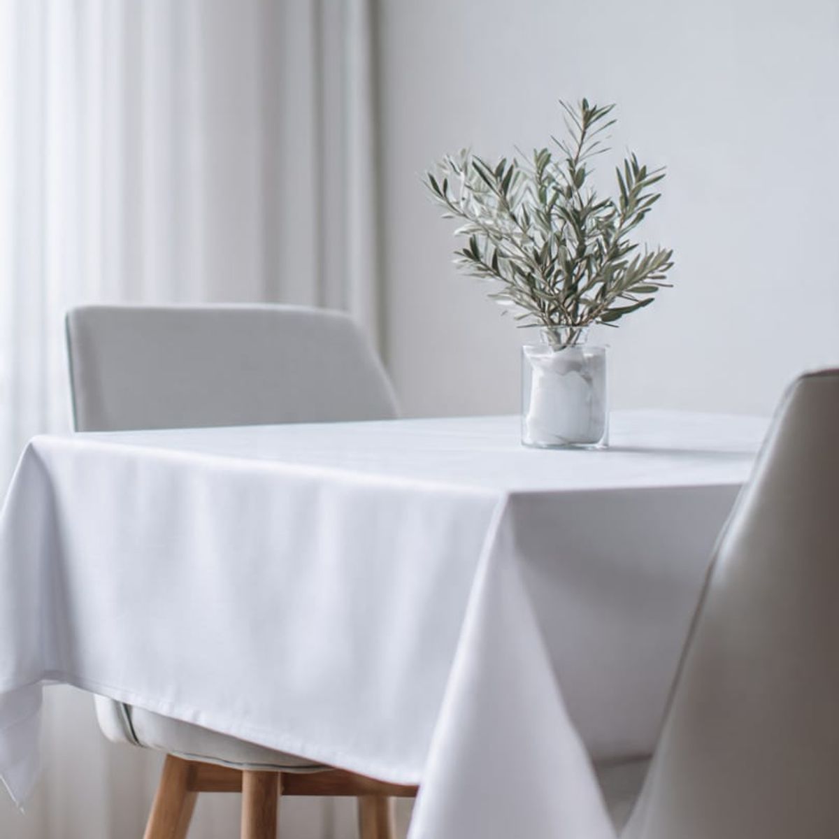 GENERICO - MANTEL CUADRADO ANTI DERRAME