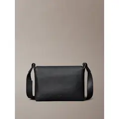 CALVIN KLEIN - Bolso Cruzado Micro Pebble Negro