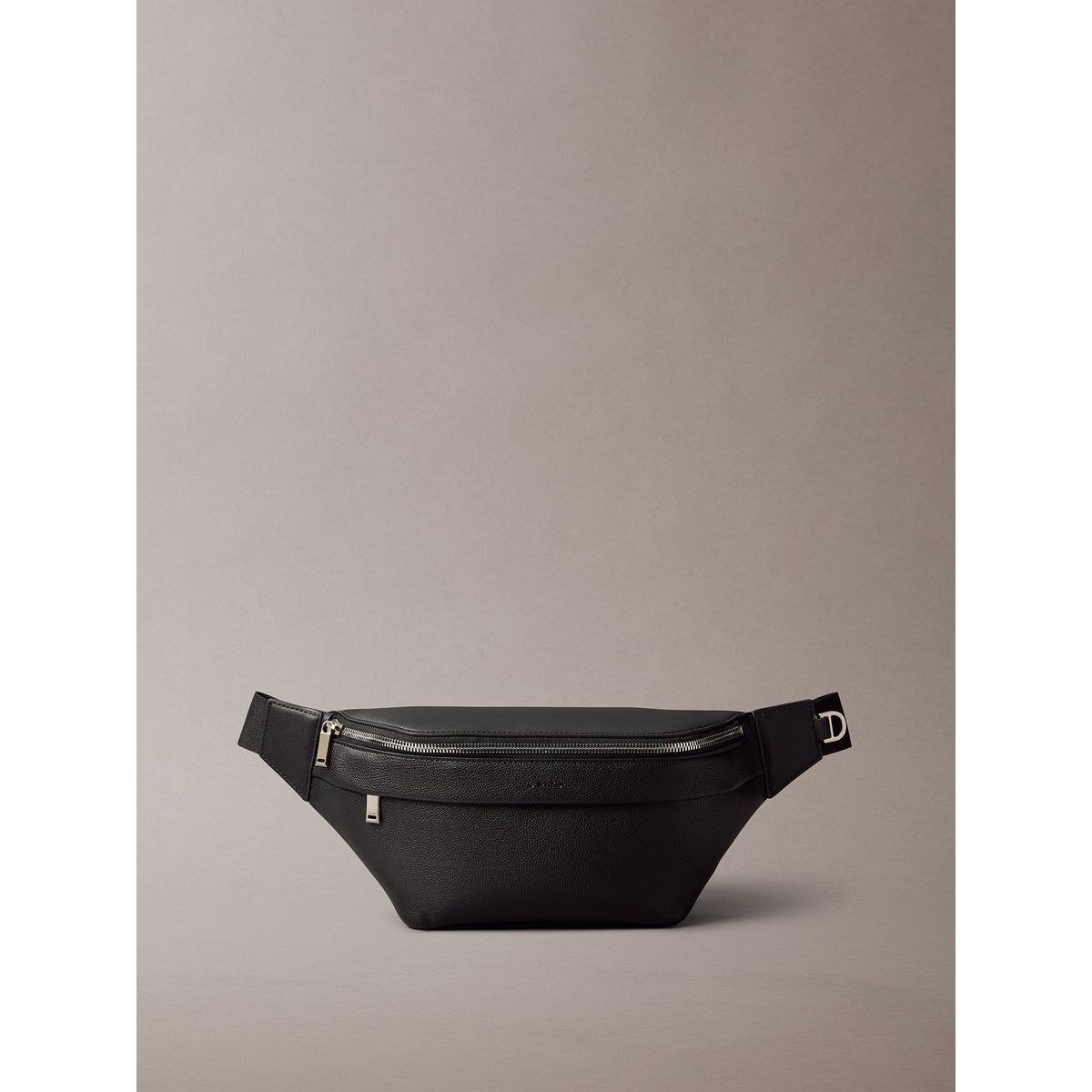 CALVIN KLEIN - Banano Micro Pebble Negro Calvin Klein