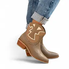 VANESSA GIL - BOTIN DE CUERO ROBERTA CAMEL