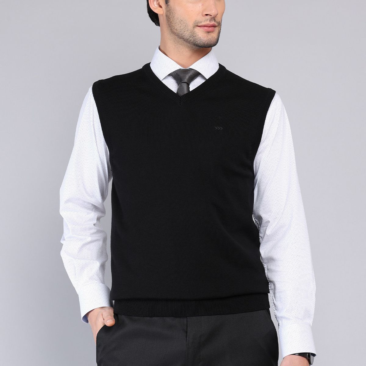 ARROW - Sweater Sin Mangas Arrow ARROW