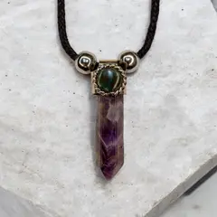 GENERICO - Collar Con Dije De Amatista Paz Interior Y Energia Positiva Con Bolsa