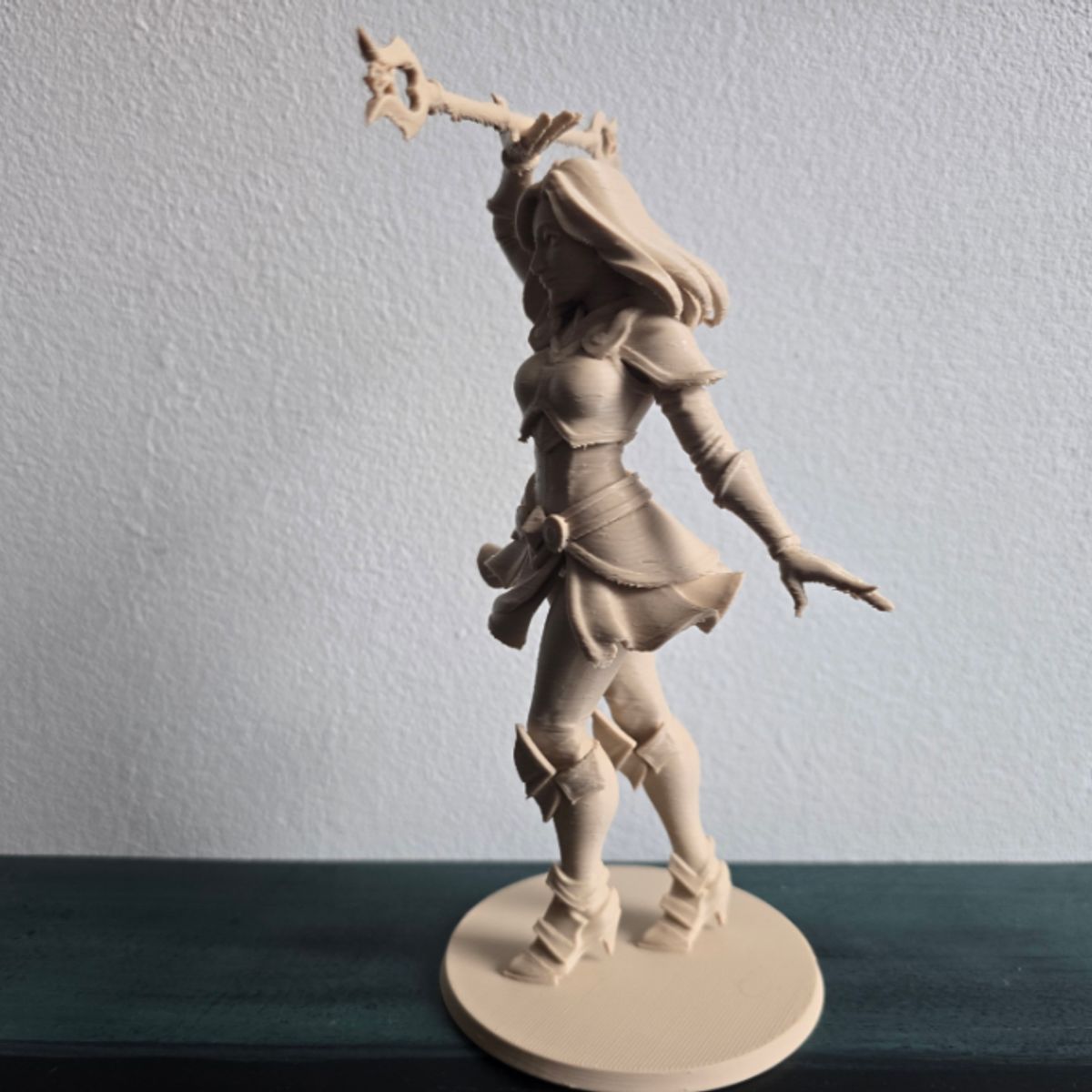 GENERICO - Figura Decorativa- Estatua de Lux League Of Legends