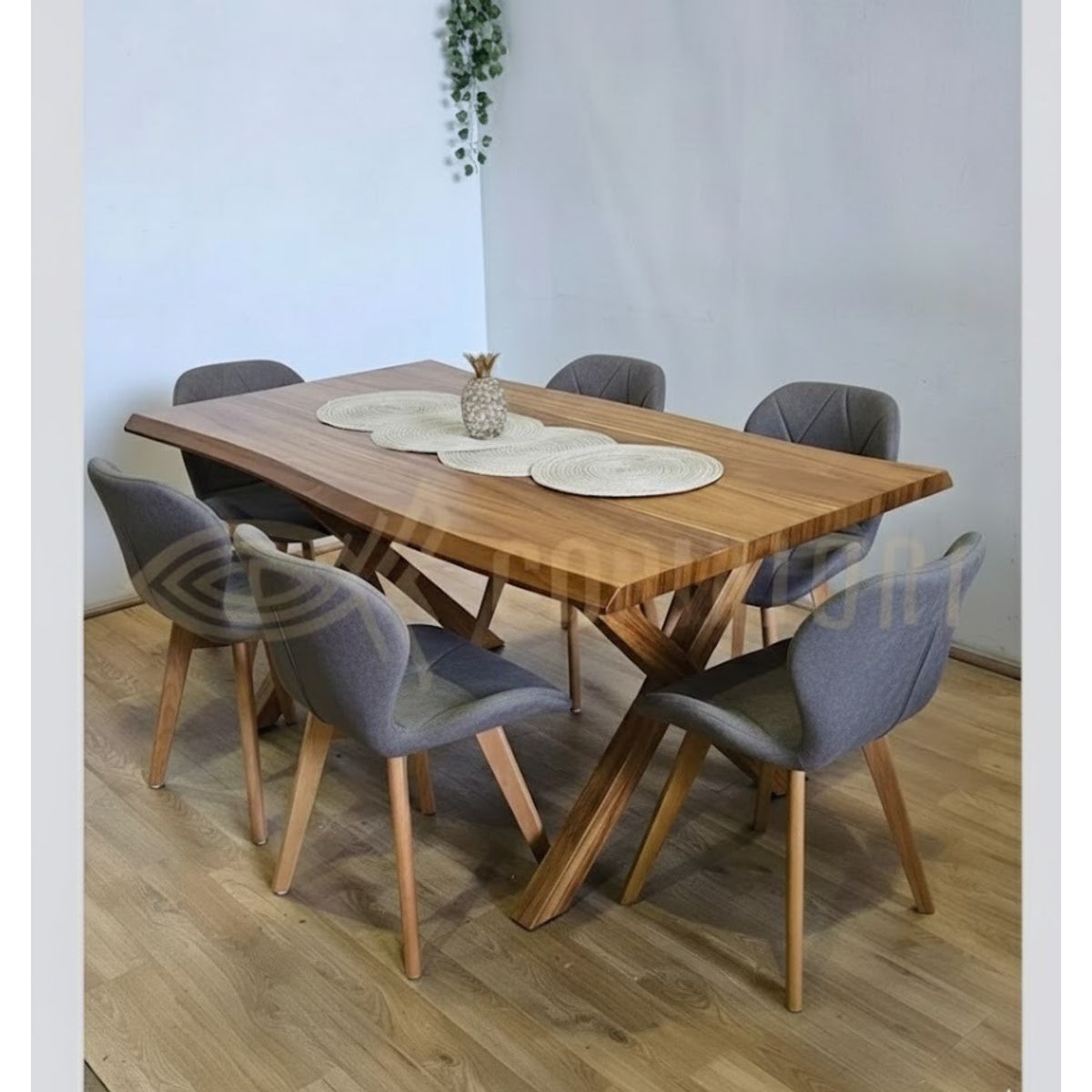 CORI CORI - Juego de Comedor Medlock Rústica Base Metal Madera 160x90 cm + 6 Sillas Mariposa Velvet