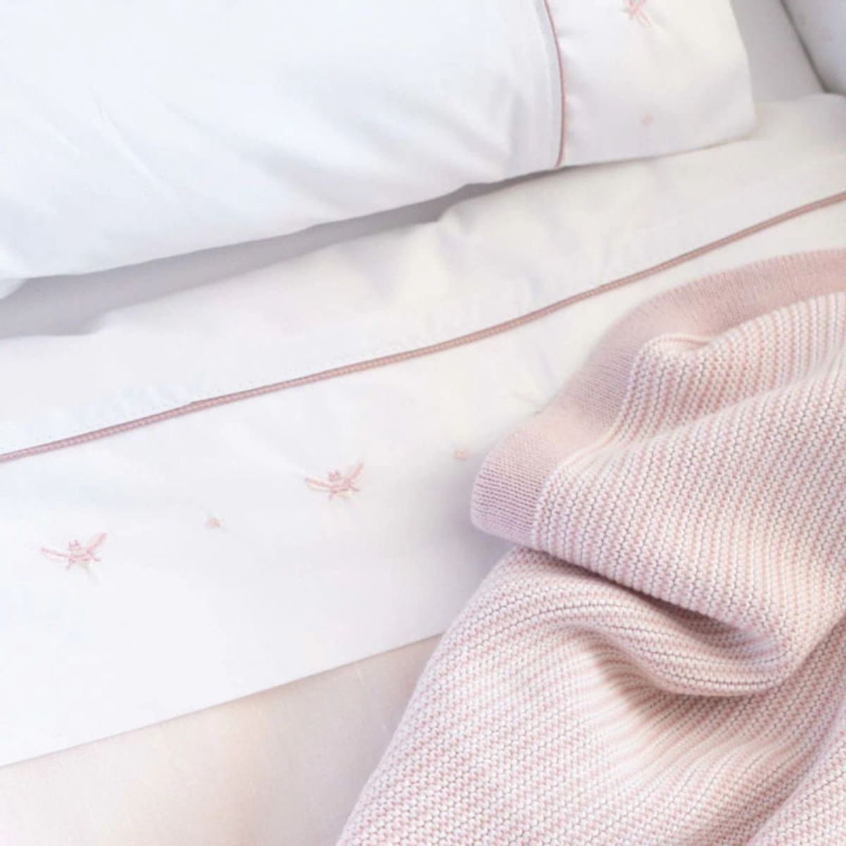 SIMPLE GRACIA - Set De Sábana Abeja Rosada Colecho